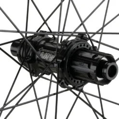 Tune Schwarzbrenner 45 Disc Skyline Center Lock Carbon 28" Laufradsatz -Deutschland Shimano Verkaufs-Shop 374137