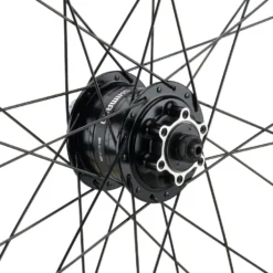 Urban Alivio Disc 6-Loch DT Swiss 466d 28" Laufradsatz -Deutschland Shimano Verkaufs-Shop 399640