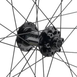 Tune Race 25 Boost Disc 6-Loch 29" Laufradsatz -Deutschland Shimano Verkaufs-Shop 451151