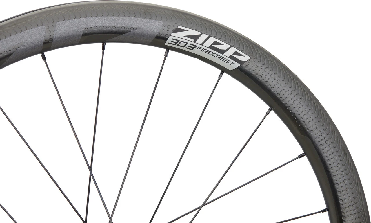 ZIPP 303 Firecrest® Carbon Tubeless Laufradsatz 8 ZIPP 303 Firecrest® Carbon Tubeless Laufradsatz – Bild 6